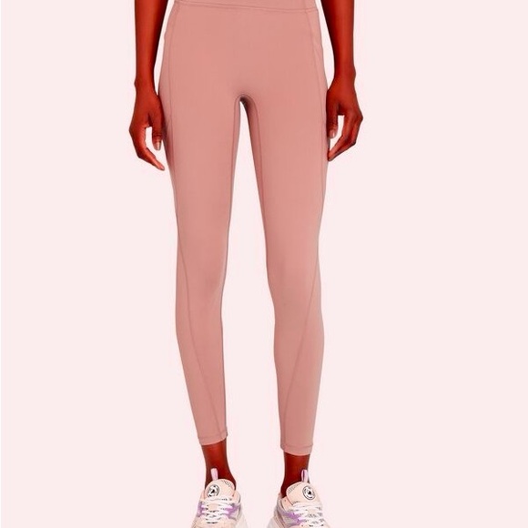 Le Ore Lucca High Rise legging in rose. Size medium. Like new condition - Picture 1 of 5